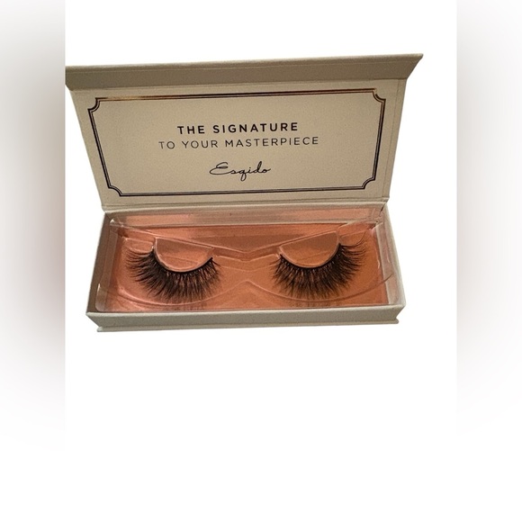 Esqido Handcrafted False Eyelashes New in Box - Picture 3 of 6